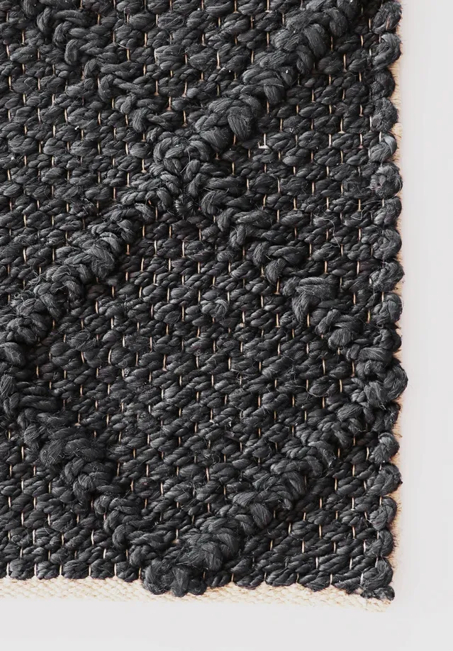 © Assam entry rug black 50 x 140cm