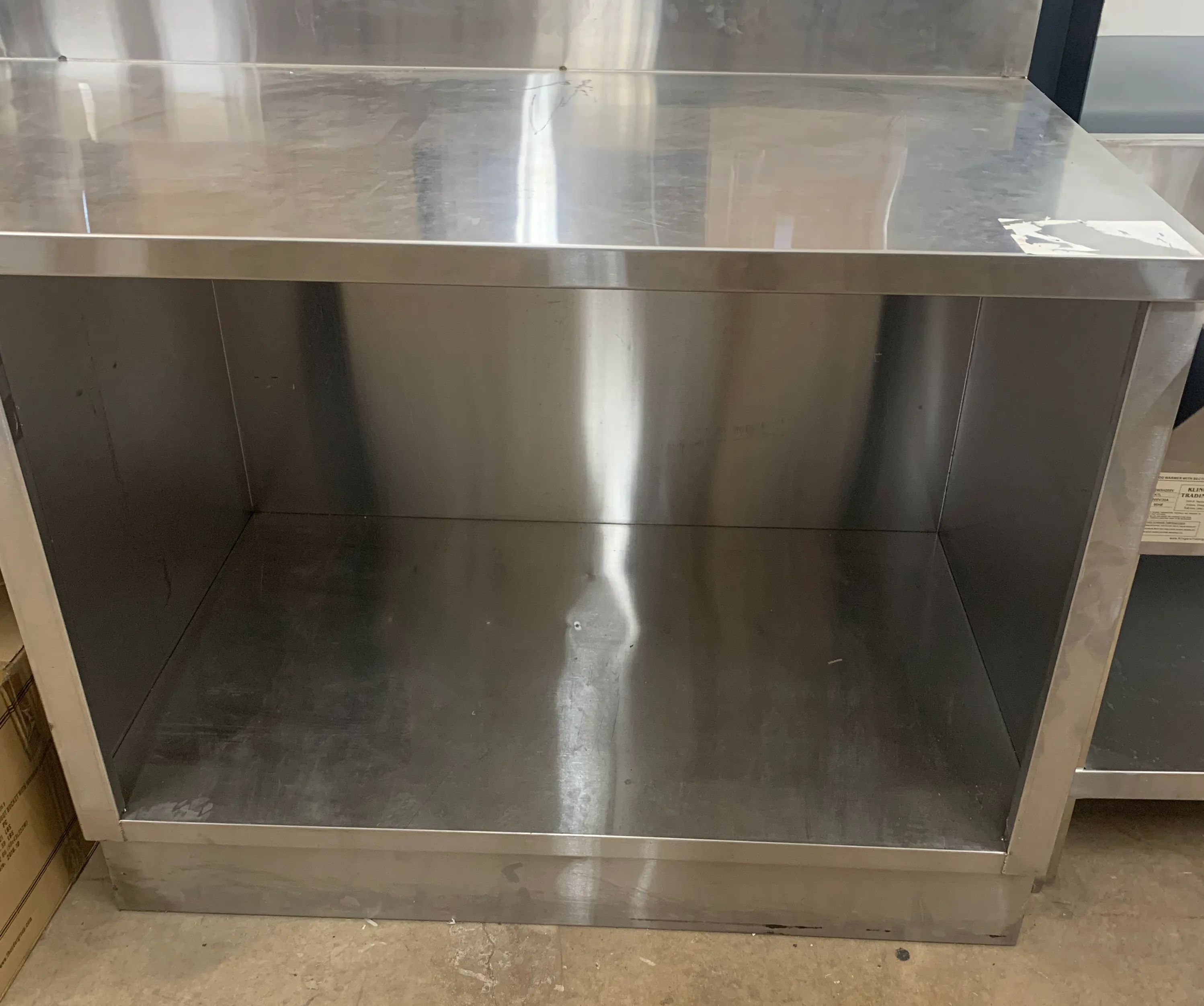 Cabinet with Storage Area [Clearance]