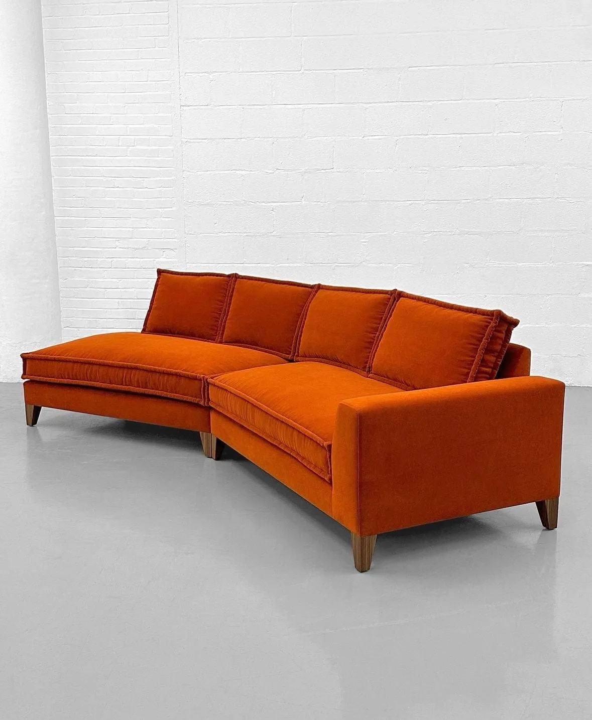 Carol Scratch Resistant Angular Bent Chaise Sectional Sofa