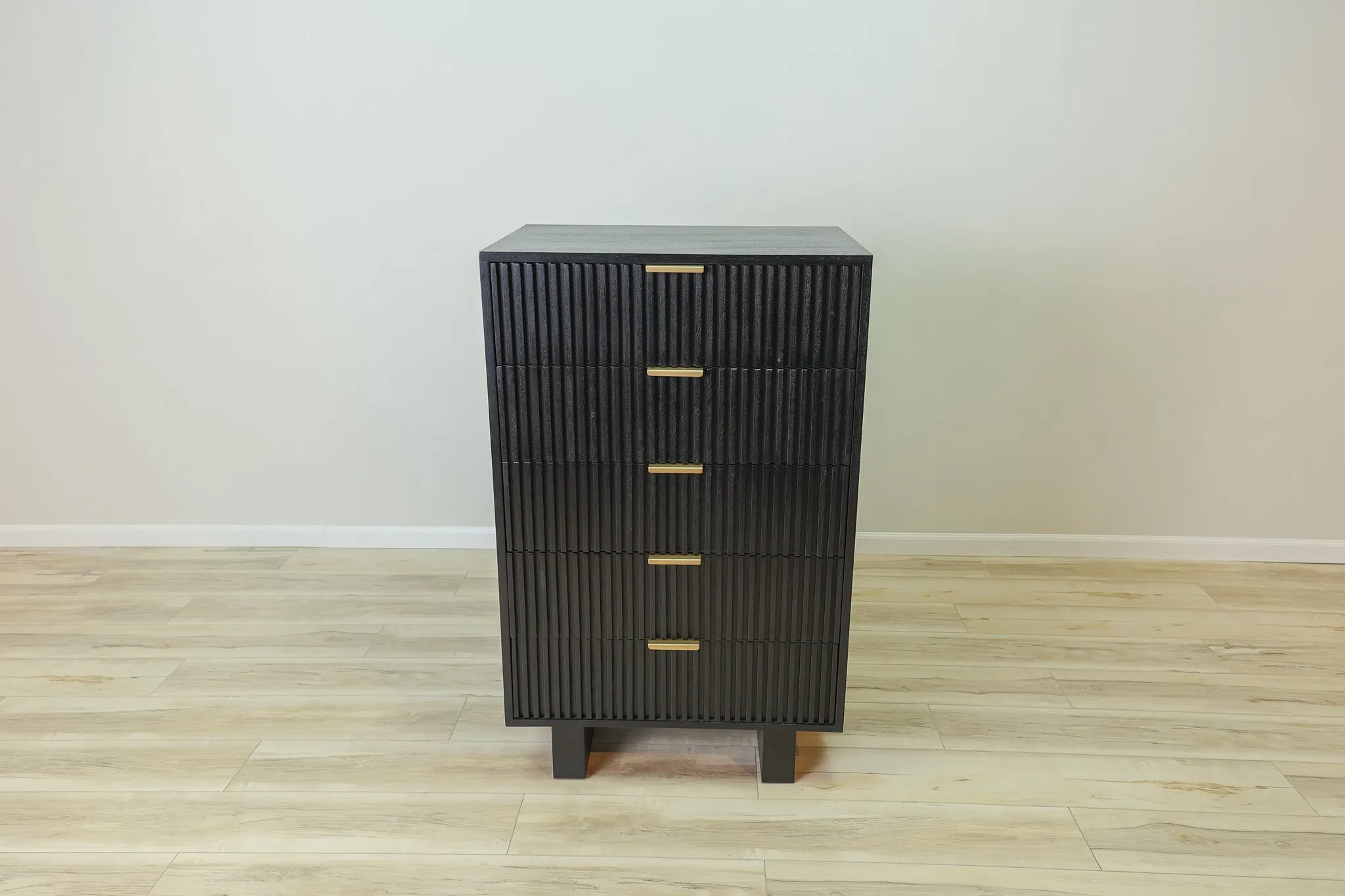 Dunn Chest