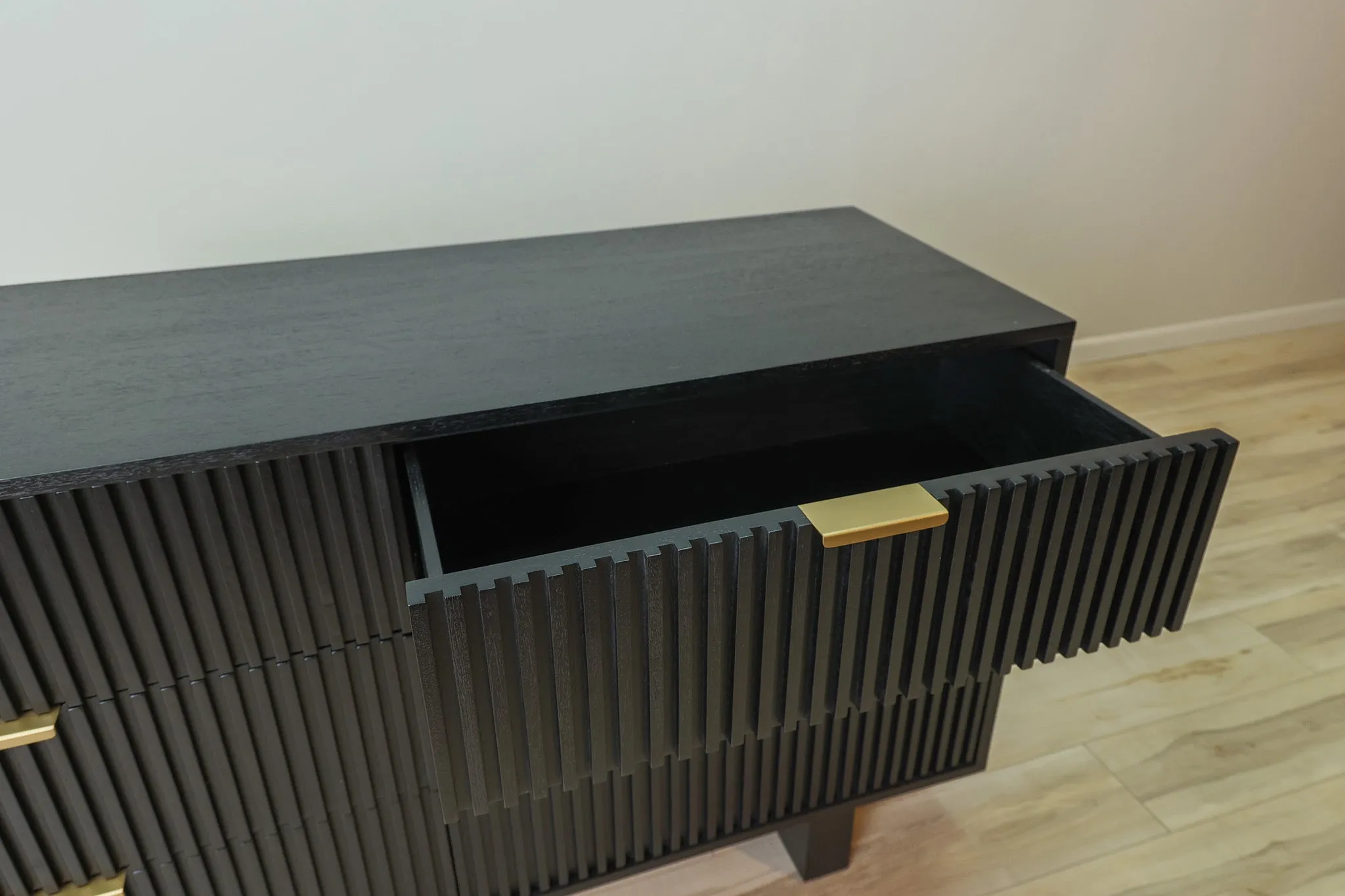 Dunn Dresser