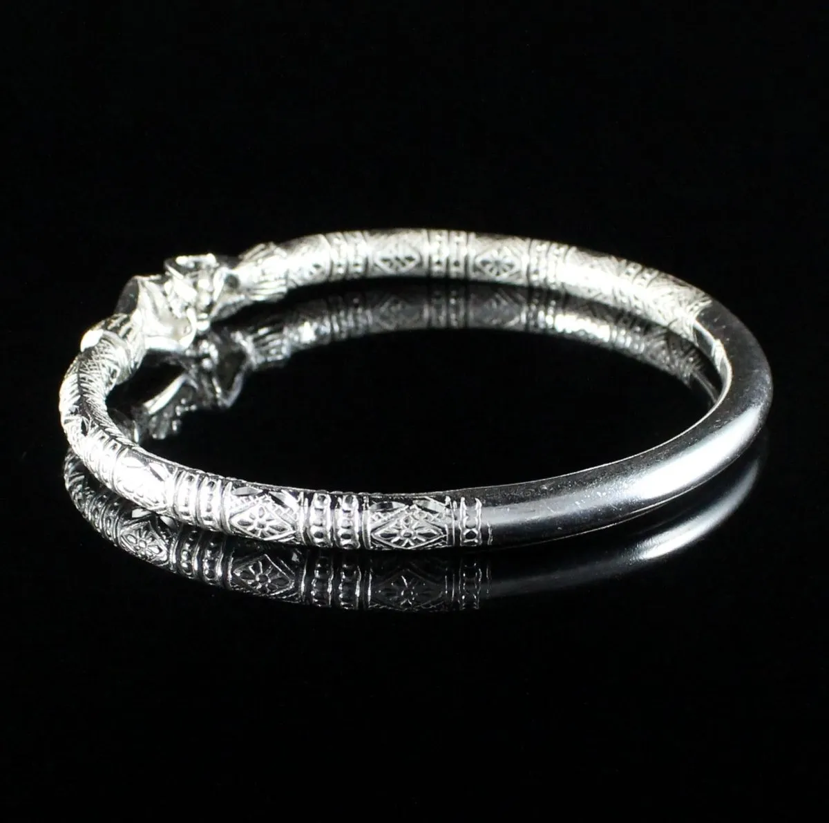 Extra Extra Heavy Fists Bangle with Bamboo Pattern