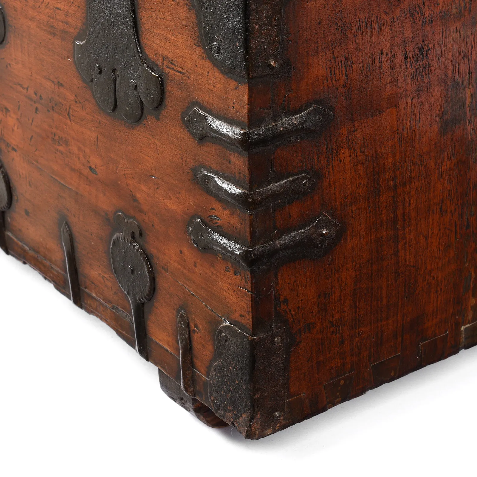 Korean Pear Wood Bandaji From Jeju Do - 19th Century