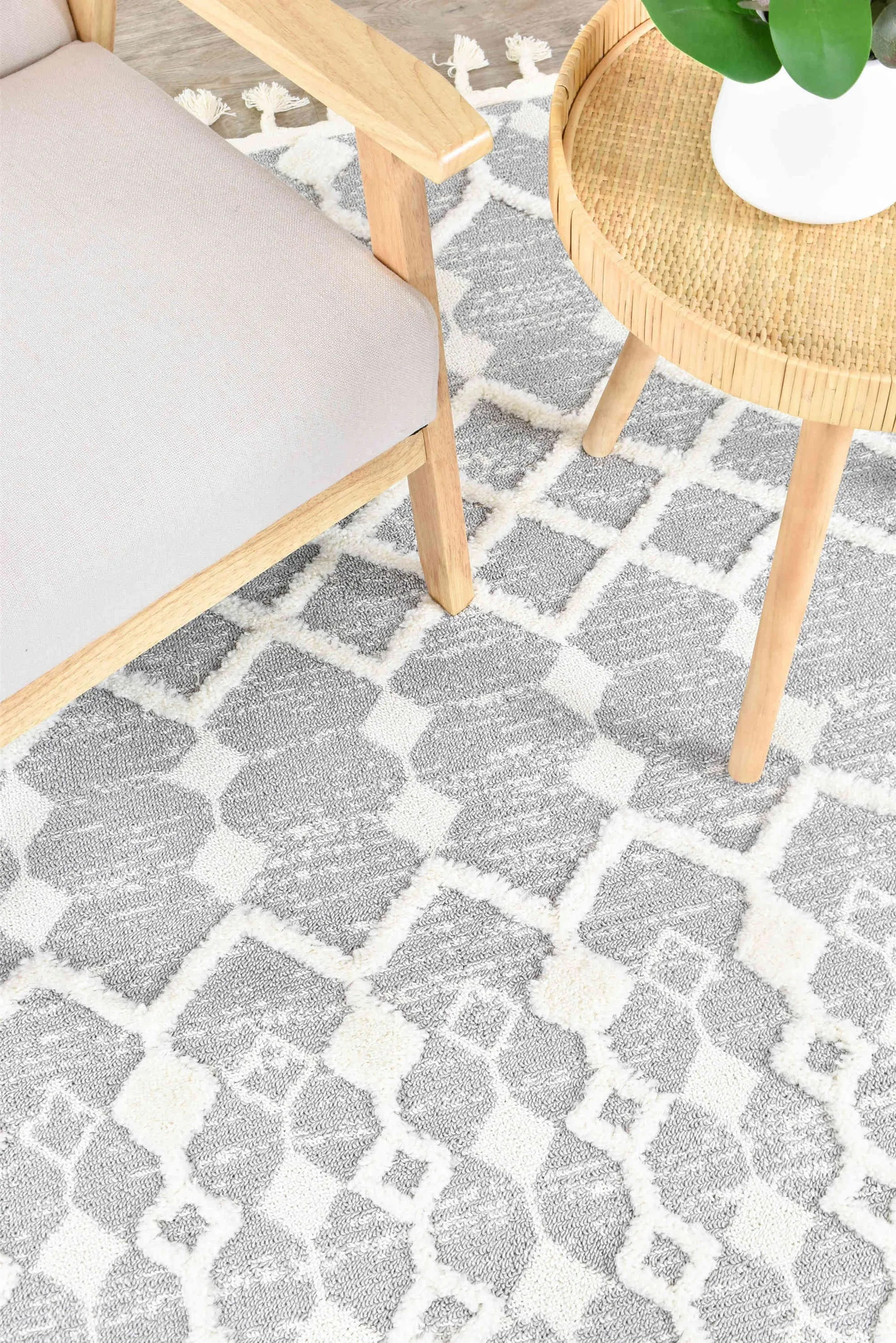 Mia B0361A Grey Rug by Austex