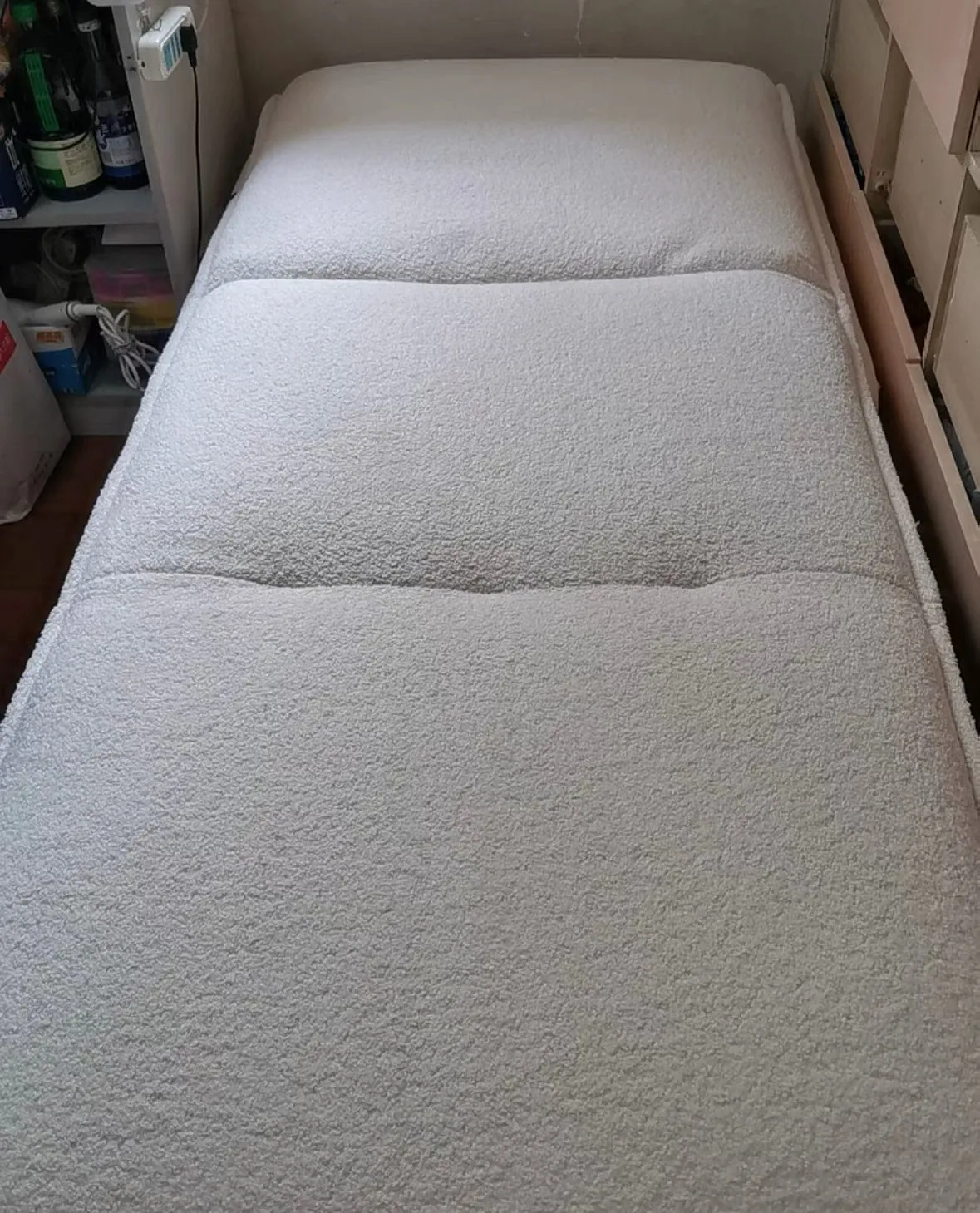 Omari Boucle Electric Sofa Bed