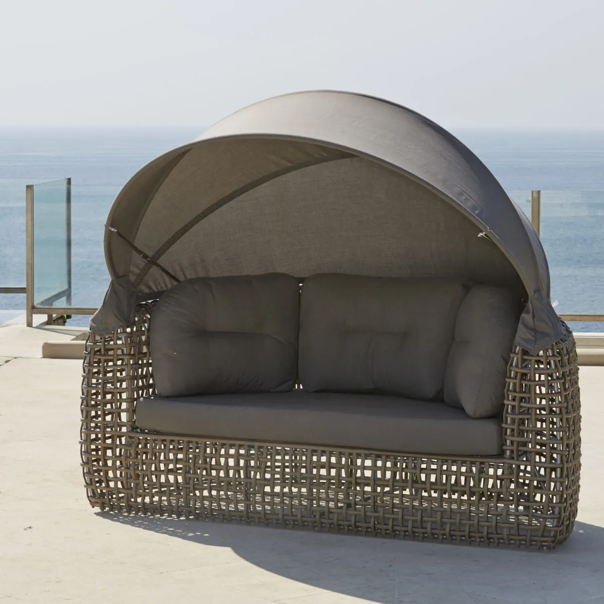 Skyline Design Dynasty Daybed