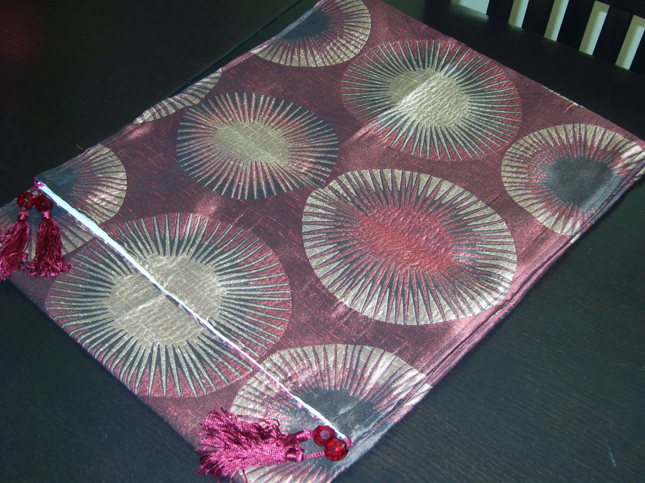 Table Runner 507 Maroon Tassels Home Linen Table Cloth Shieno